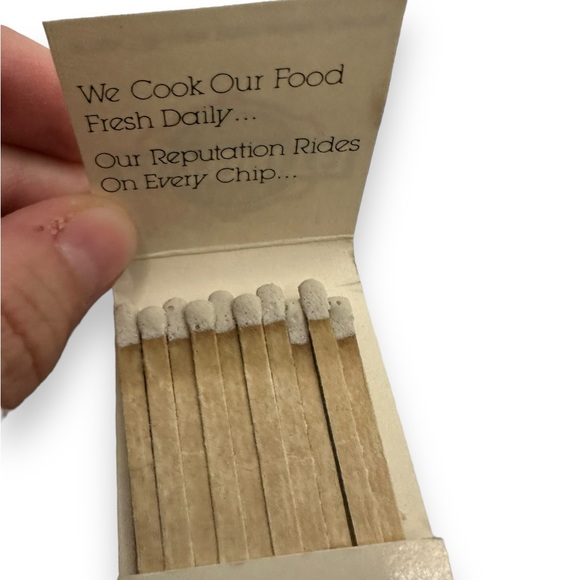 Vintage Advertising Matchbook LOT OF 10 70s 80s 90s Vegas DC Area Holiday Inn - Picture 9 of 12